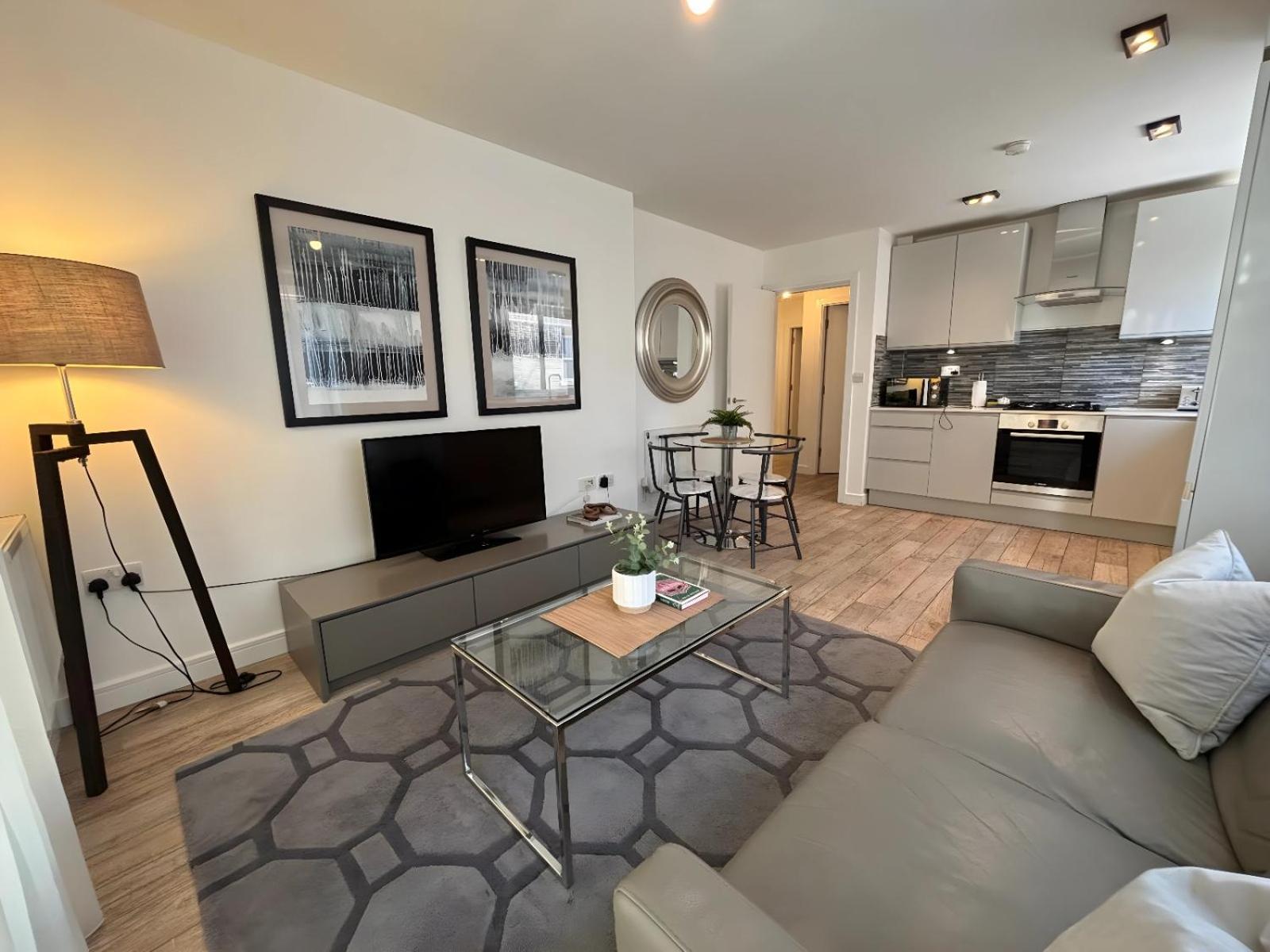 City Aldgate Apartments Londen Buitenkant foto