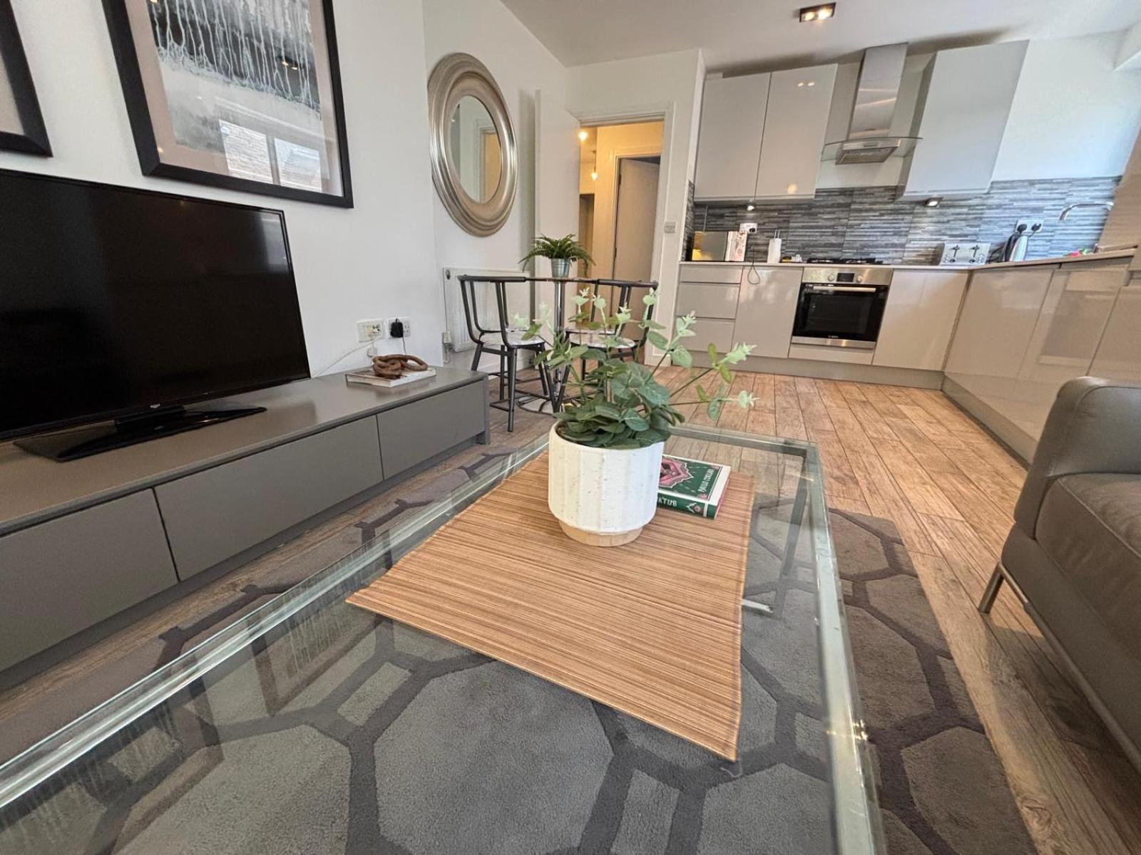 City Aldgate Apartments Londen Buitenkant foto