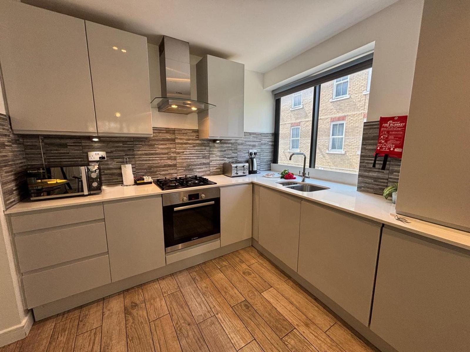 City Aldgate Apartments Londen Buitenkant foto