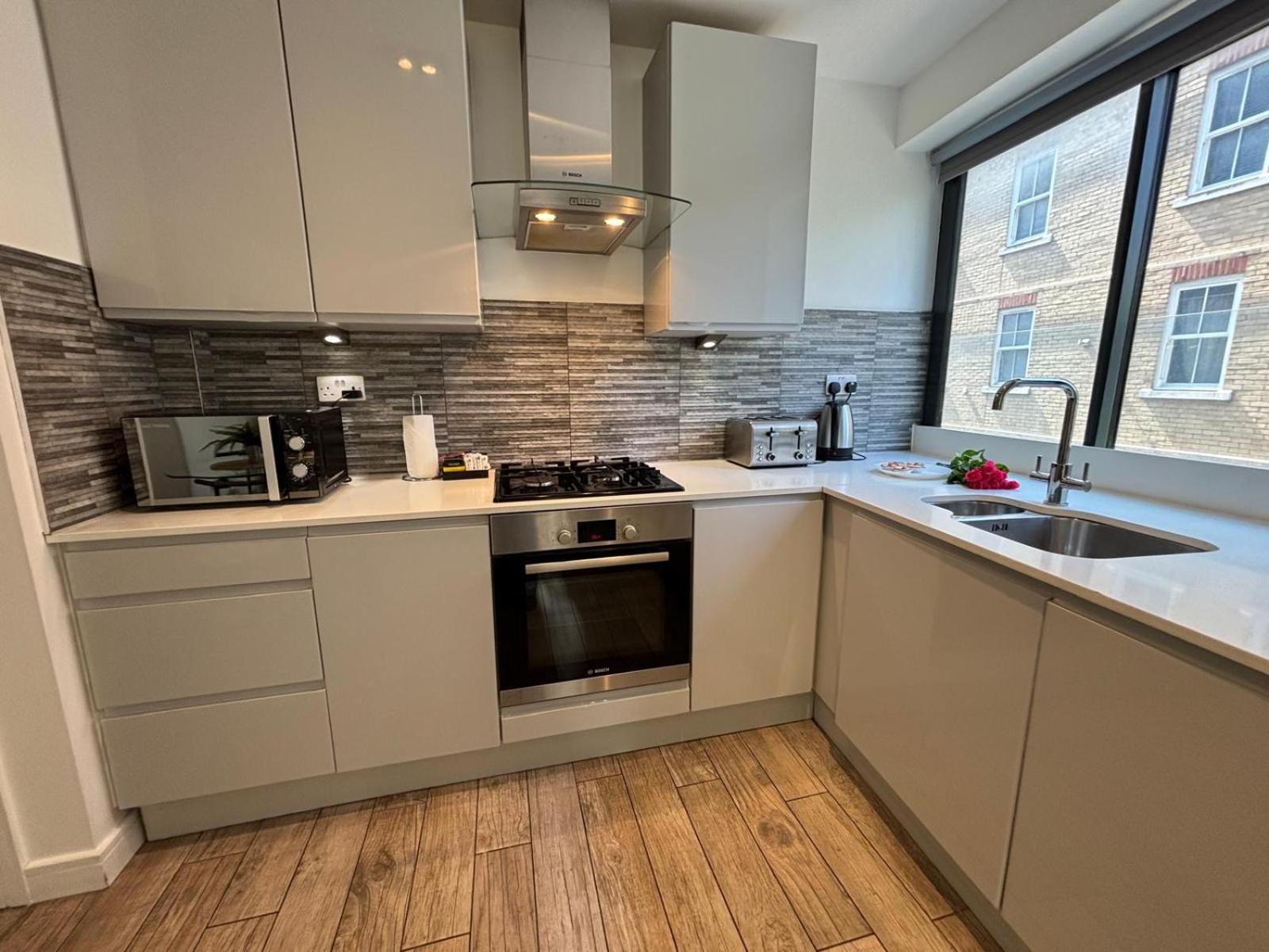 City Aldgate Apartments Londen Buitenkant foto